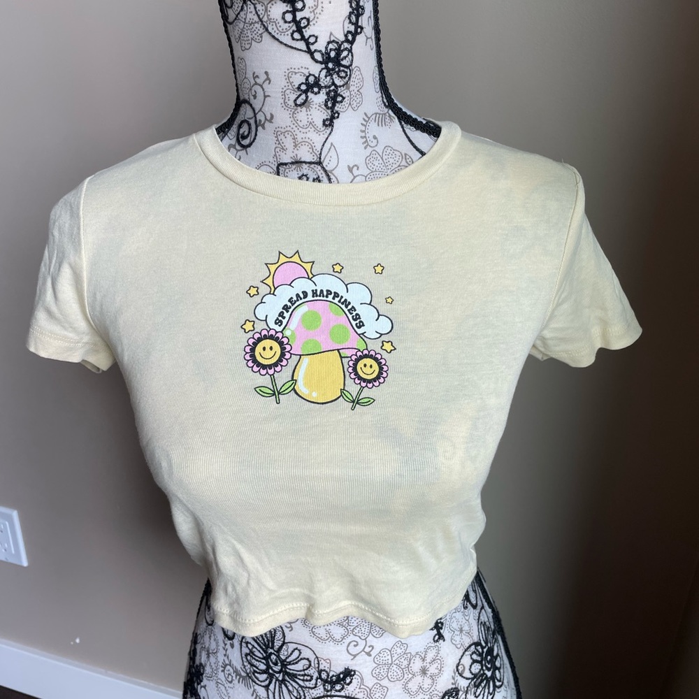NWOT- OG Babe “Spread Happiness” crop top size small